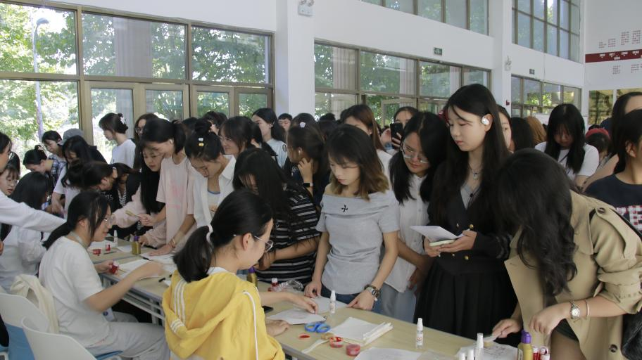 betway西汉姆美育实践活动圆满落幕