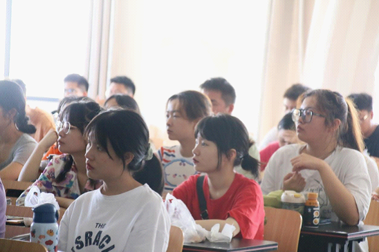 我院田景仁教授为同学们作考研专题辅导